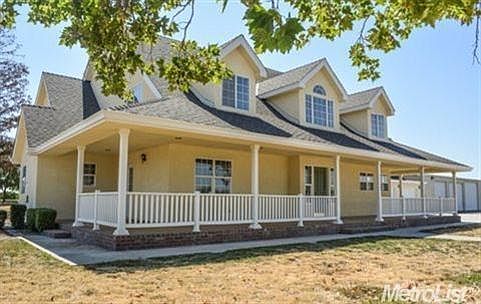 2nd image of 27255 Tiffany Ln