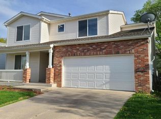 1321 Red Mountain Dr, Longmont, CO 80504