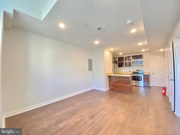 1 W Main St #410, Norristown, PA 19401