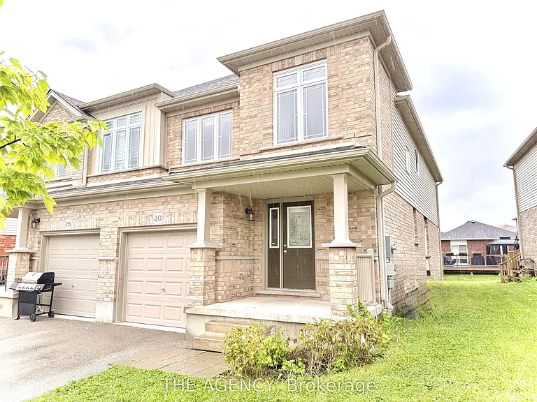 20 Drone Cres — Photo 2