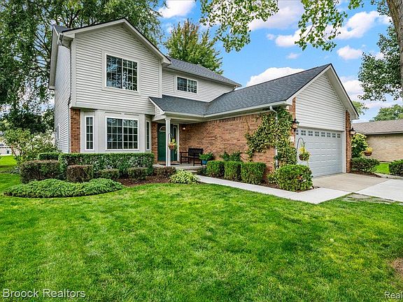 3rd image of 144 Arthur Dr