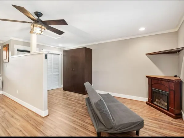 98 Borondo Reach #2, La Marque, TX 77568