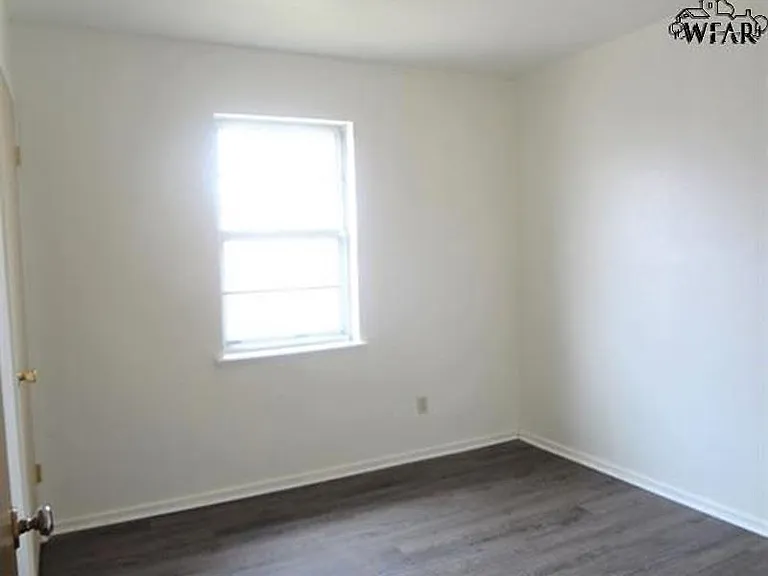 4618 Tammy Dr — Photo 9