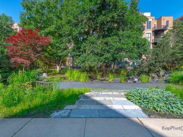 1330 W Monroe St APT 108, Chicago, IL 60607