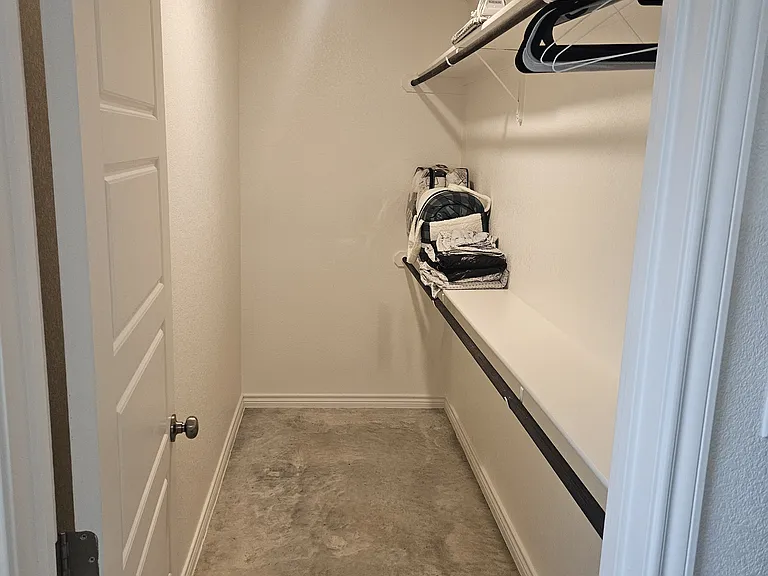 4404 Water St #B — Photo 17