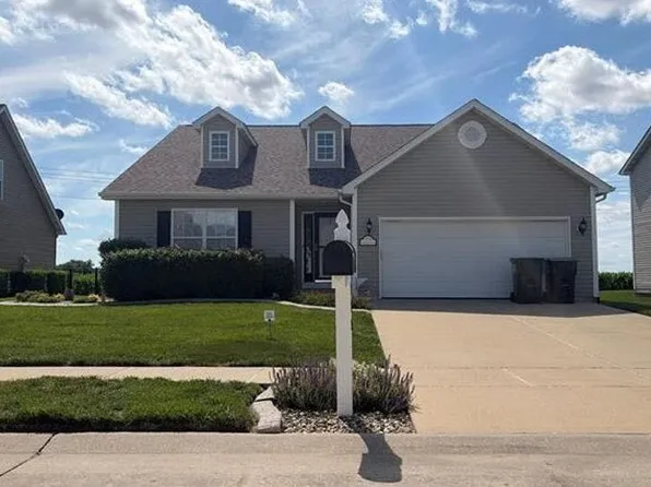 755 Moorland Cir, Mascoutah, IL 62258