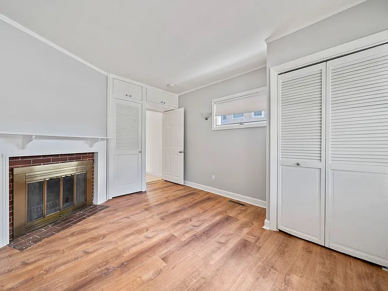 12 Rosemont Rd #1 — Photo 6