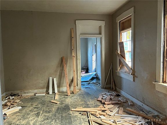 3rd image of 309 Xenia Ave