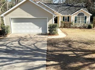 927 Red Oak Dr, Macon, GA 31204