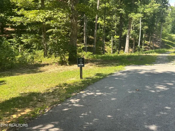 Hard Wood Ct #30, Oneida, TN 37841