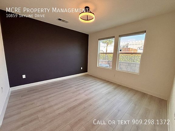 3rd image of 10859 Skyline Dr