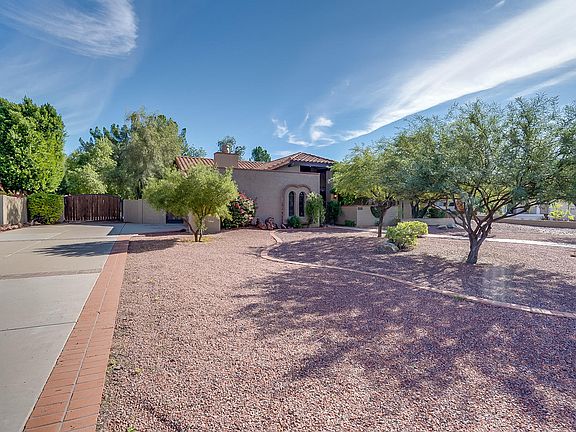 3rd image of 13633 N 69th Dr