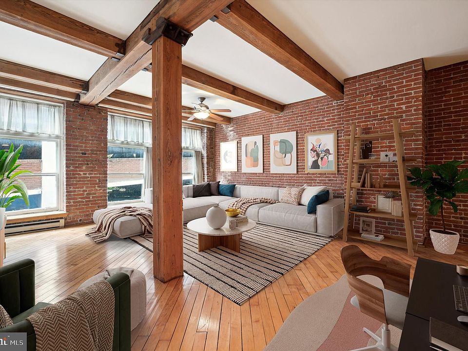 1st image of 122 Chestnut St #24-303