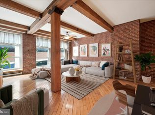 122 Chestnut St #24-303, Philadelphia, PA 19106