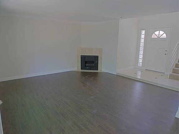2nd image of 9362 Moonbeam Ave Unit 11