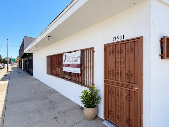 Paramount, 13501 Paramount Blvd, South Gate, CA 90280