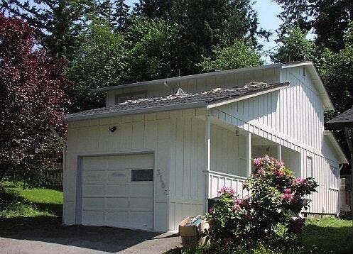 1st image of 3105 Wilson Avenue Aly