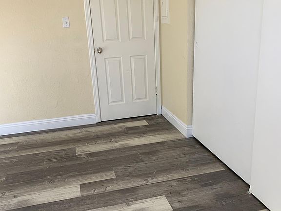 5th image of 3634 Bellinger Ct Unit B