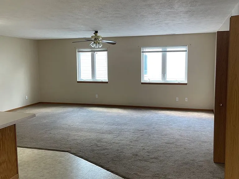 1420 E Redwood Blvd — Photo 6