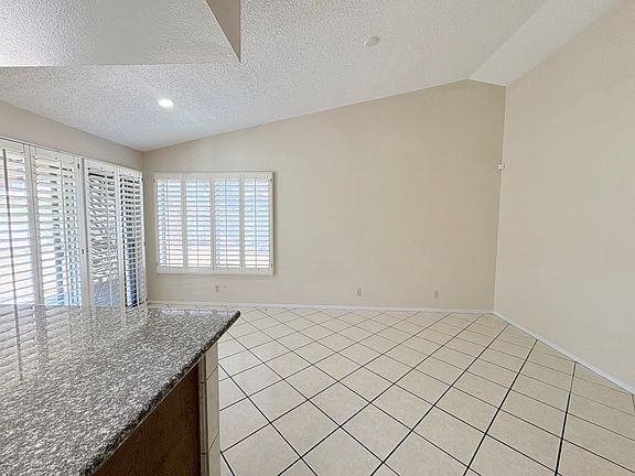 5th image of 3916 Oroville Cir