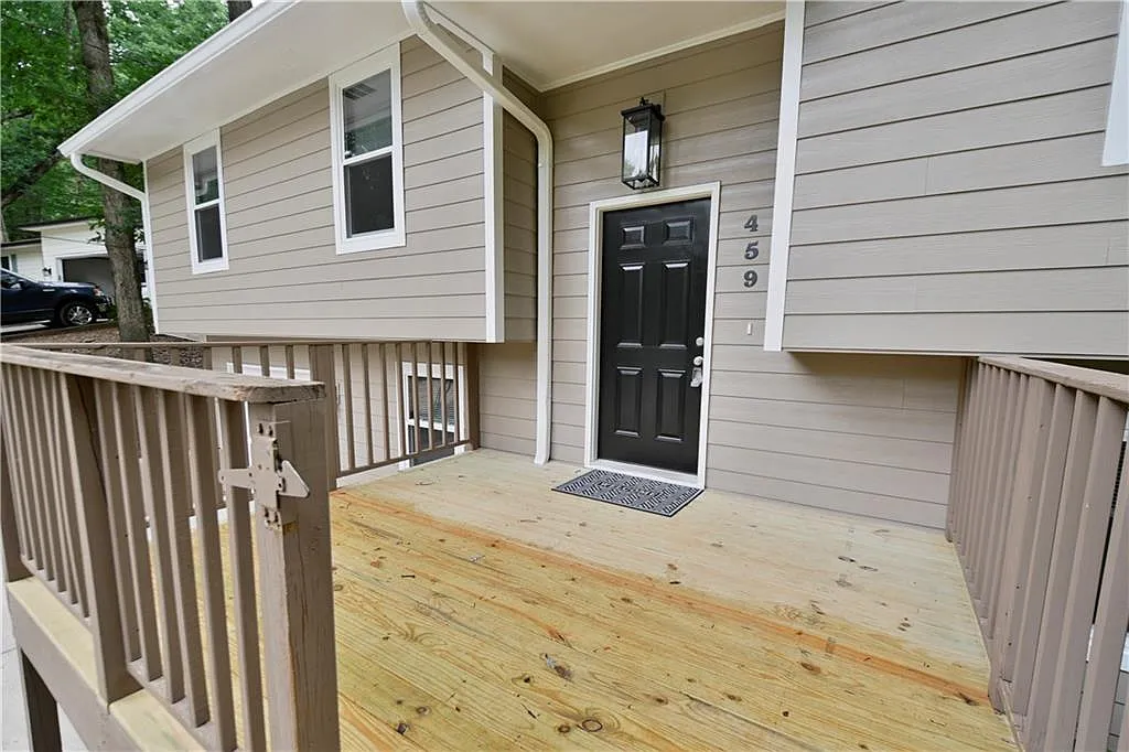 Building Photo - 459 Ridgetop Dr NW