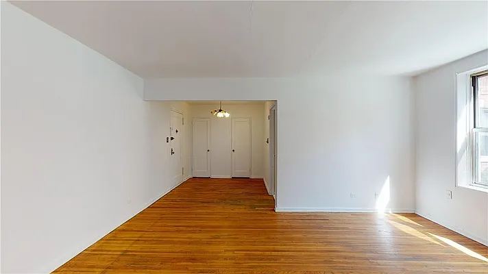 Sold by Remax Edge | media 6