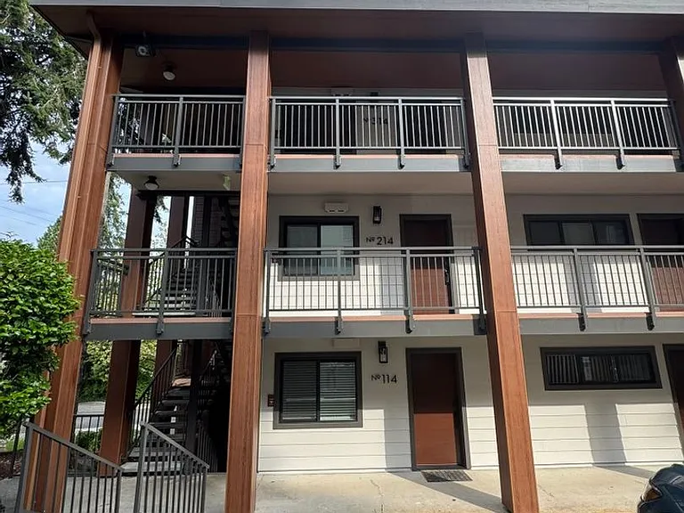 130 105th Ave SE #314 — Photo 1