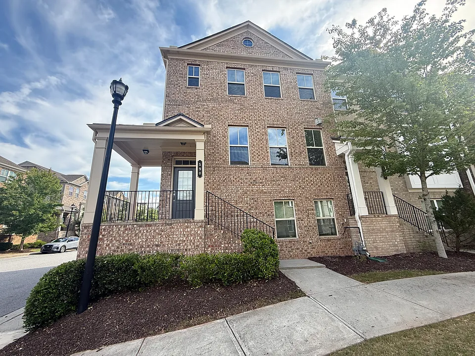 590 Sunset Park Dr