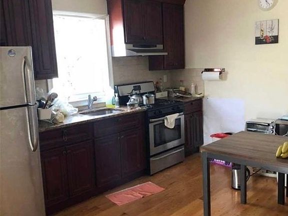 2nd image of 5015 189th St Floor 2