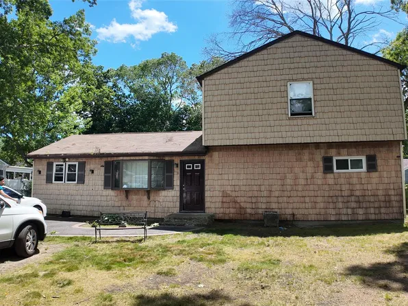 110 Queen Street, Bay Shore, NY 11706