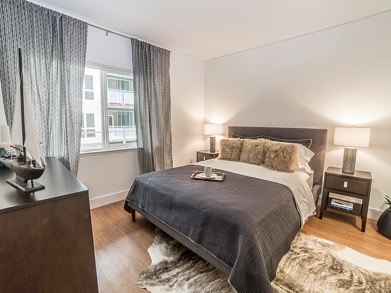 At Arroyo, we have the floor plans you're looking for with layouts featuring open and airy studio, one- and two-bedroom apartment homes, with exclusive penthouse options available