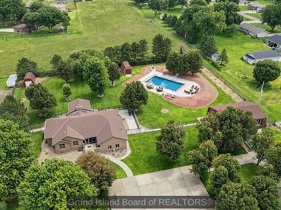 2nd image of 2807 N Engleman Rd