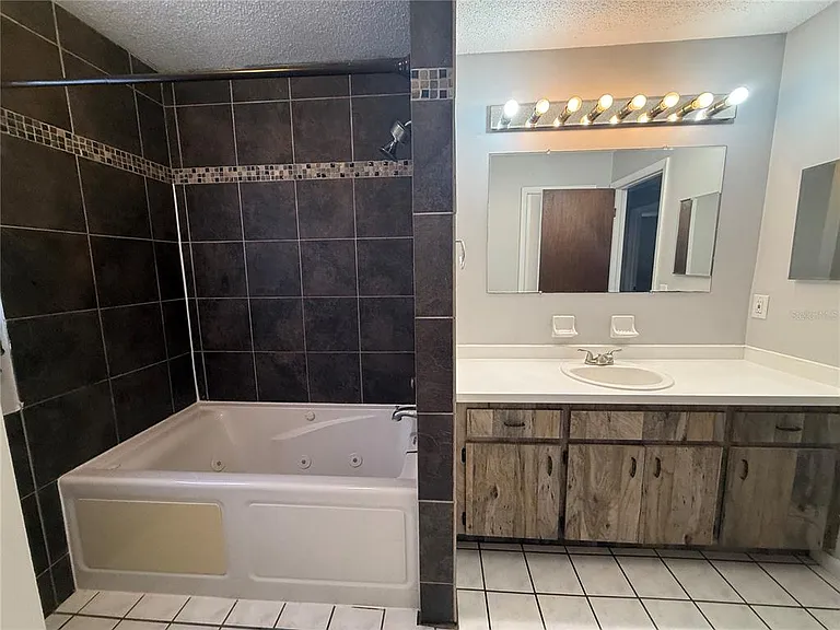 39648 Meadowood Loop — Photo 21
