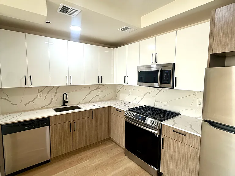 3144 Emmons Ave #3 — Photo 6