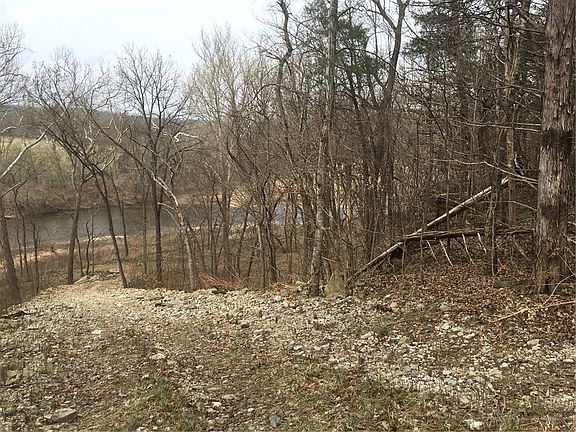 2nd image of 1150 County Road 426