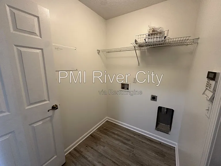 533 Alice Cove Ct — Photo 22