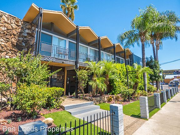 2nd image of 20951 Roscoe Blvd #10