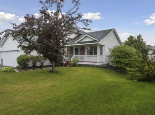 5424 Kings Cir N, Brooklyn Park, MN 55443