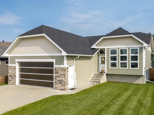 31 W Spruce Rd, Whitecourt, AB T7S 0C7