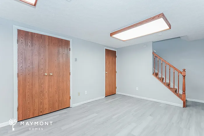 473 Buckingham Ct — Photo 9
