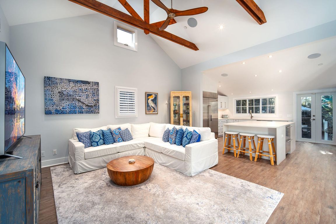 next background image