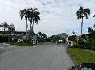 40 SE 13th St APT B2, Boca Raton, FL 33432