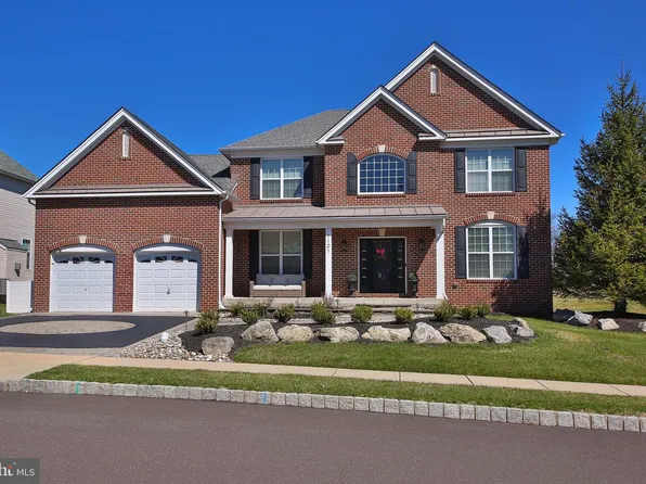 1101 Berthas Way, Perkasie, PA 18944