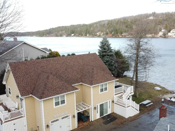 8 Grammys Way, Alton, NH 03810