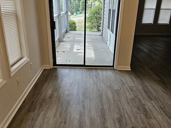 5th image of 778 Barnes Mill Trce