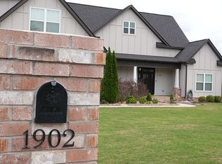 1902 Peach Orchard Rd NW, Hartselle, AL 35640