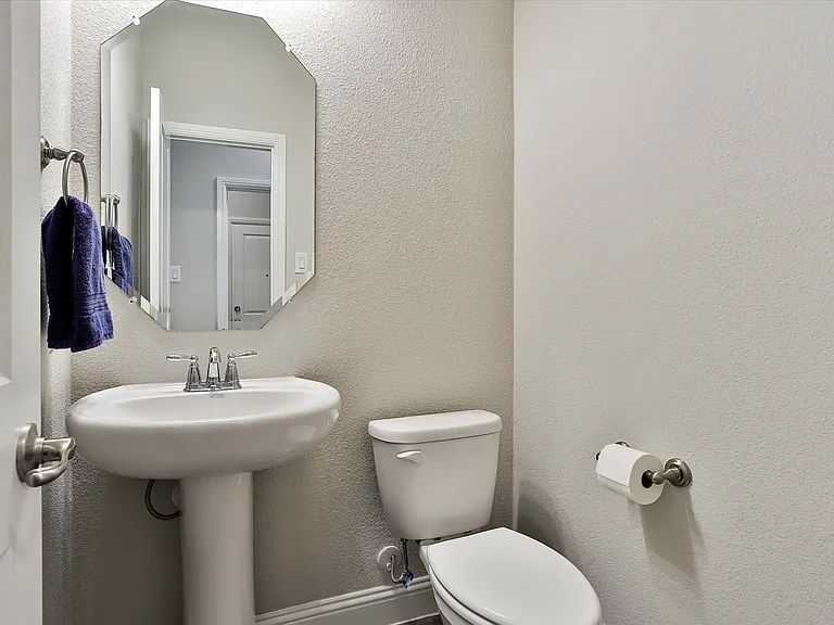 253 Gill Point Ln — Photo 9