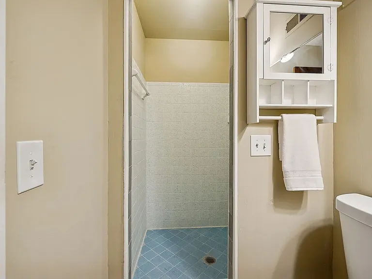 7424 George Gaines Rd — Photo 18