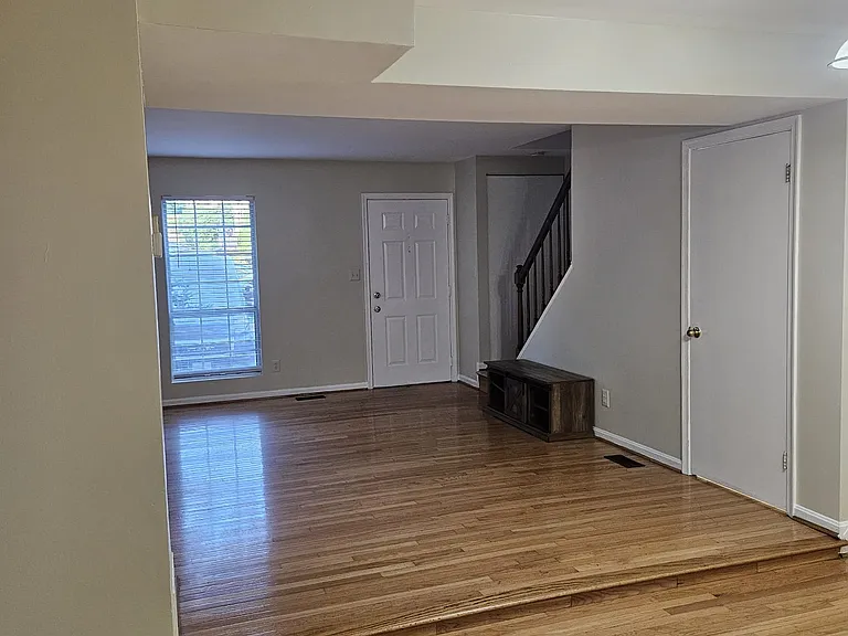 9034 Pickwick Village Ter — Photo 11