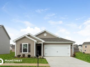 2506 Queen Bee Dr, Columbia, TN 38401